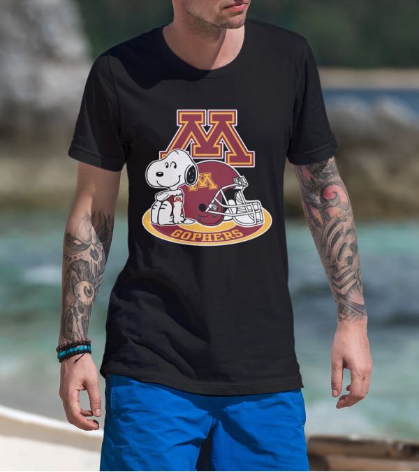 Minnesota Golden Gophers Snoopy Helmet T-Shirt