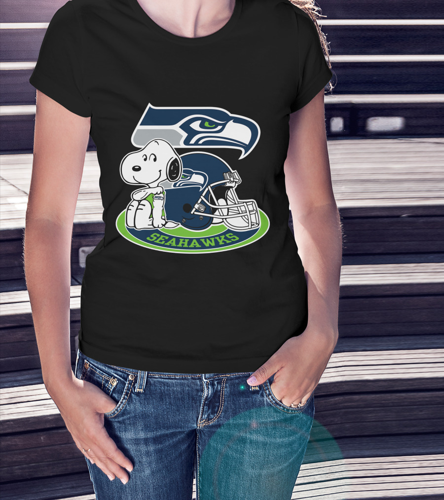 Snoopy Seattle Seahawks Helmet T-Shirt