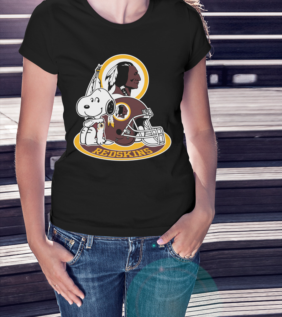 Washington Redskins Snoopy Football Helmet T-Shirt