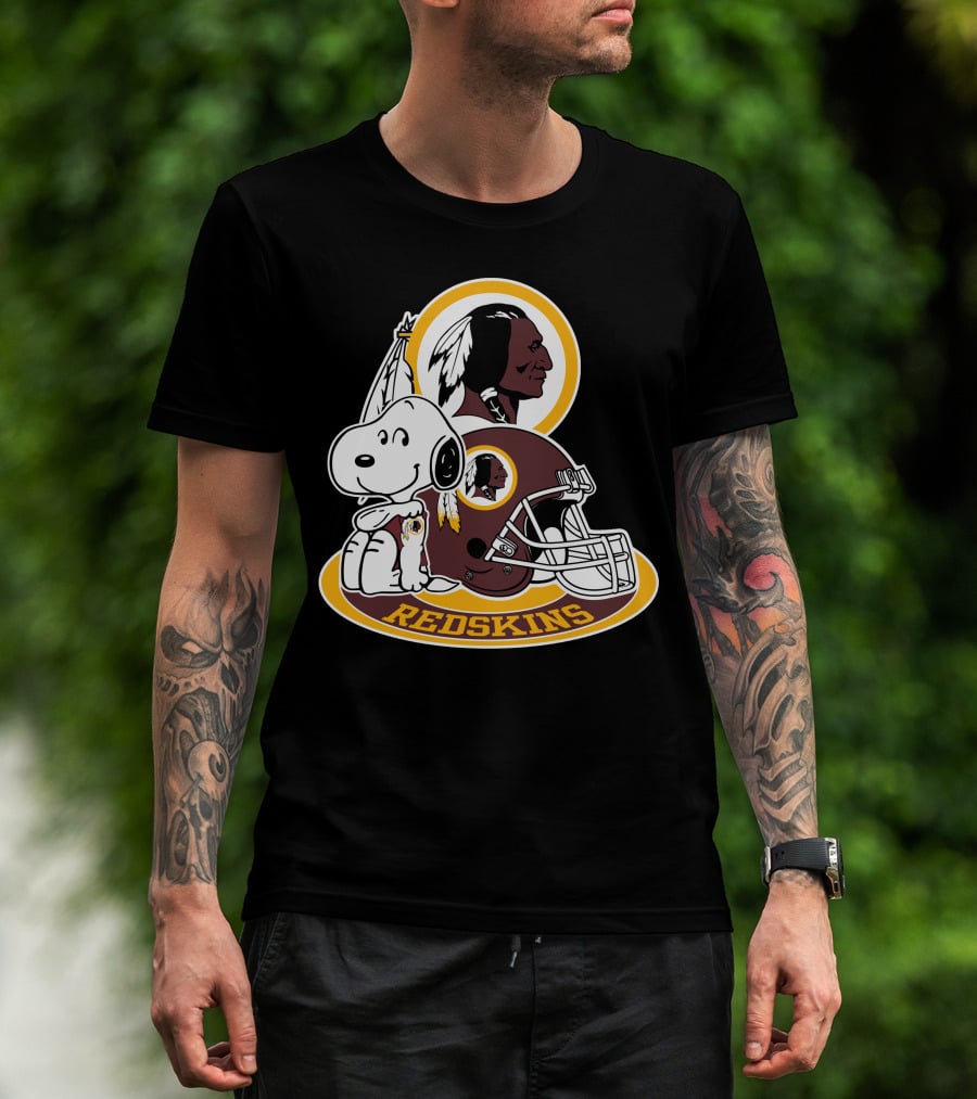 Washington Redskins Snoopy Football Helmet T-Shirt
