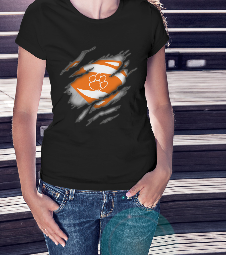 Clemson Tigers Logo Superman Ripped Chest T-Shirt