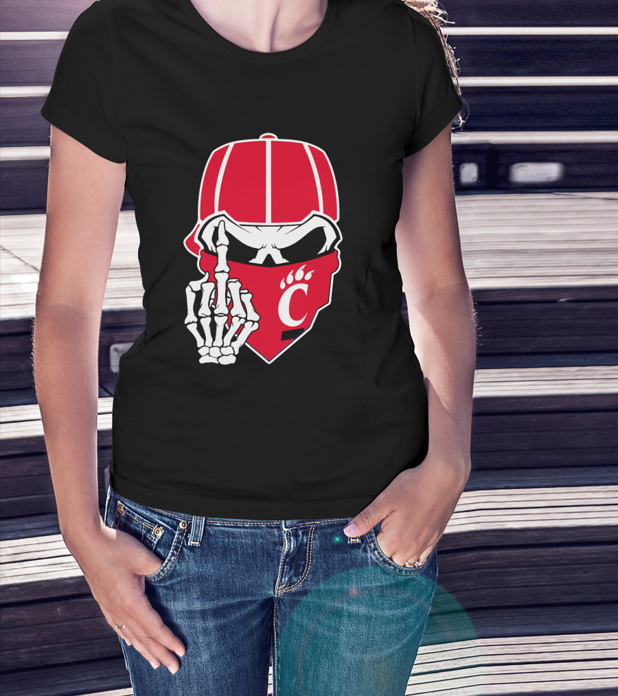 Cincinnati Bearcats Skull With Red Bandana And Skeleton Hand T-Shirt