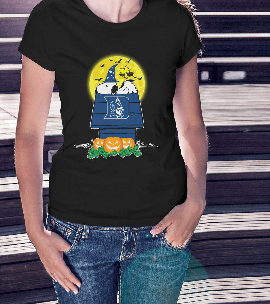 Duke Blue Devils Snoopy Halloween Pumpkins Moon Peanuts Woodstock T-Shirt