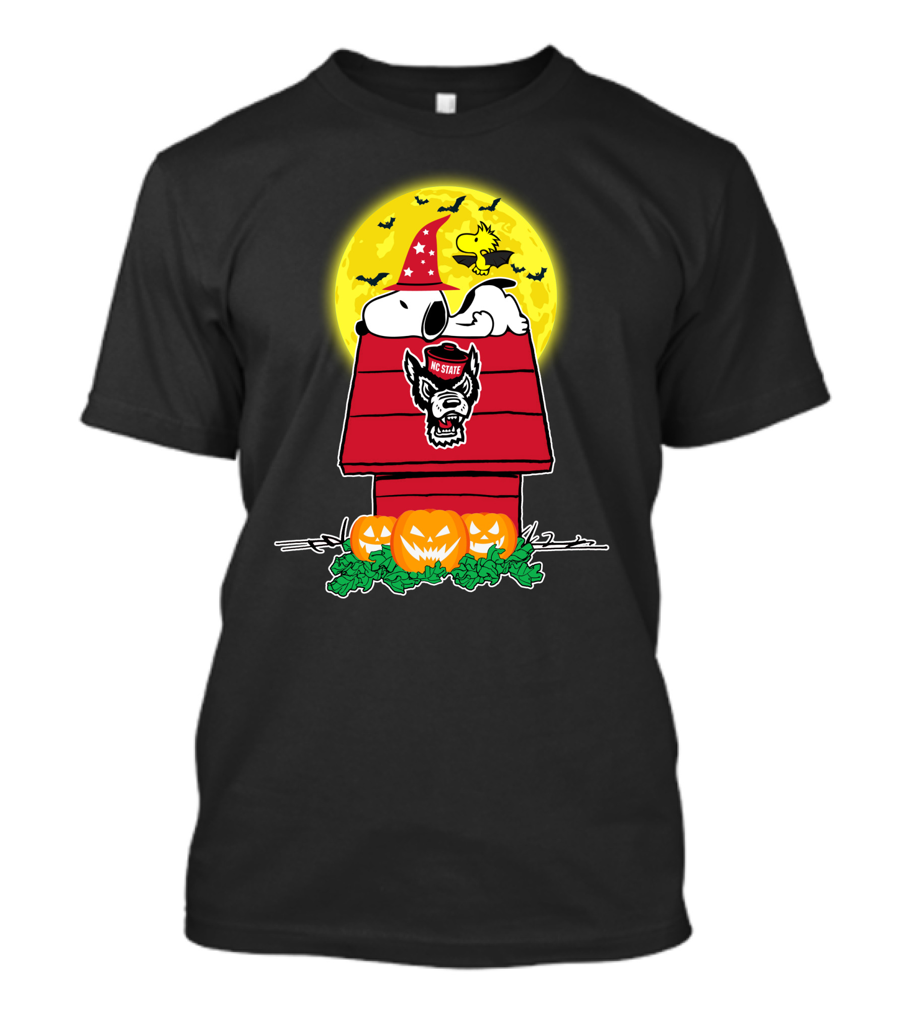 Nc State Wolfpack Snoopy Halloween Peanuts Pumpkin Patch Moon T-Shirt