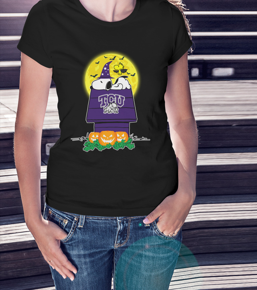 Tcu Horned Frogs Snoopy Halloween Pumpkins Full Moon T-Shirt