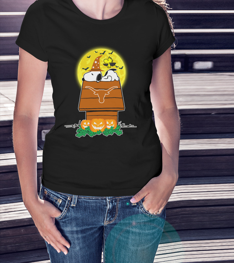 Texas Longhorns Snoopy Woodstock Halloween Pumpkins Moon T-Shirt
