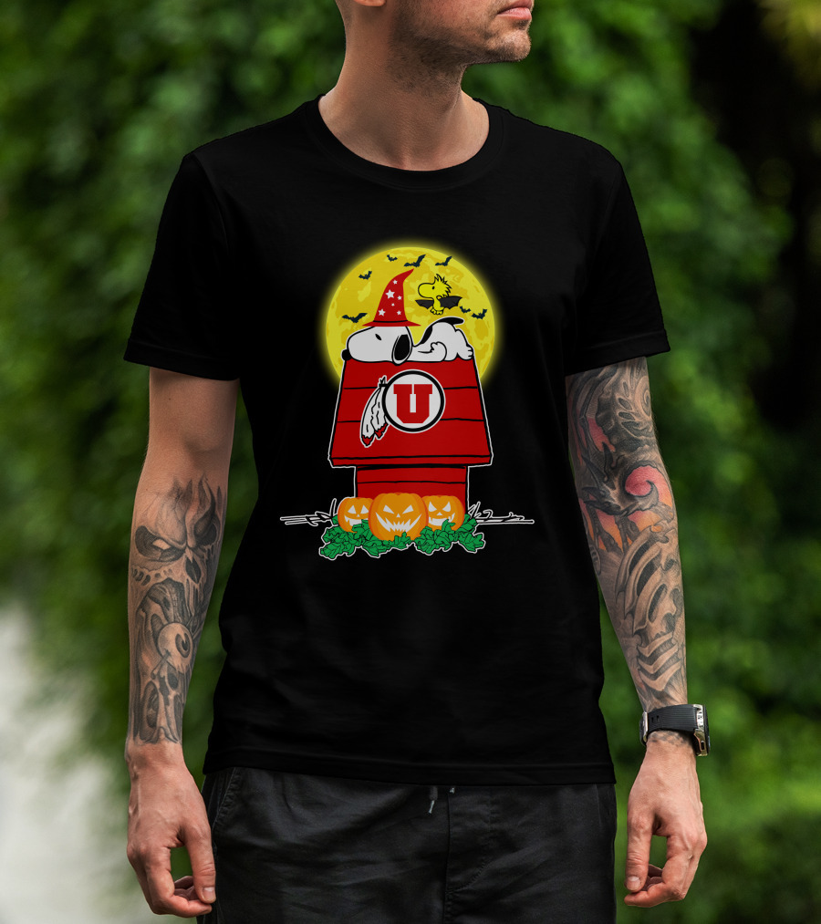 Utah Utes Snoopy Halloween Doghouse With Pumpkins And Full Moon T-Shirt