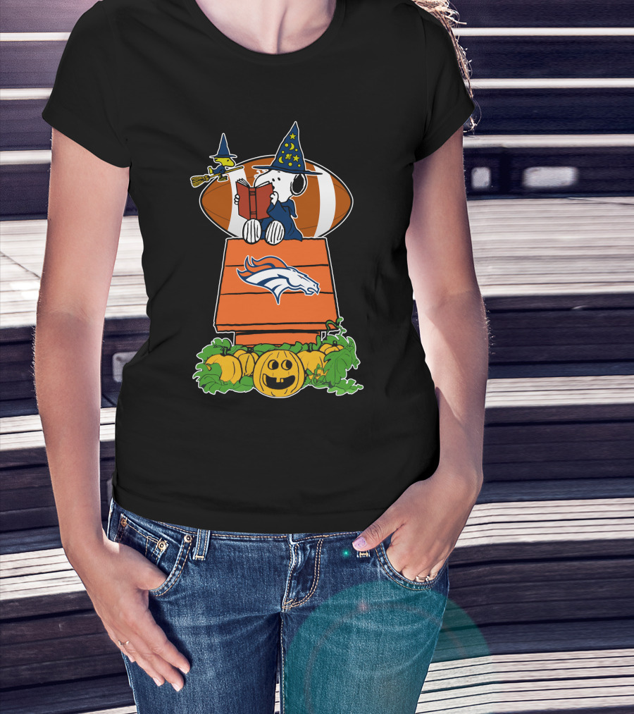 Denver Broncos Snoopy Halloween Football Wizard Pumpkin Scene T-Shirt