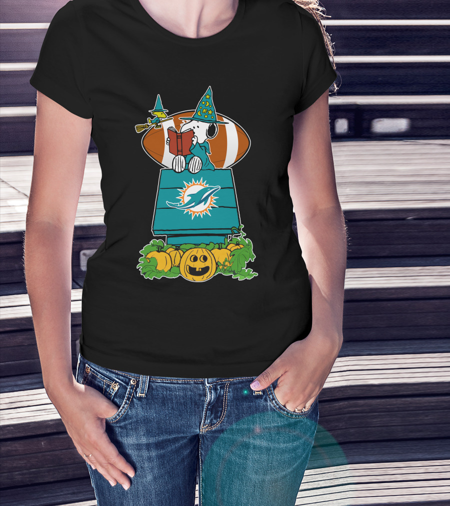 Miami Dolphins Snoopy Halloween Witch Pumpkin Football T-Shirt