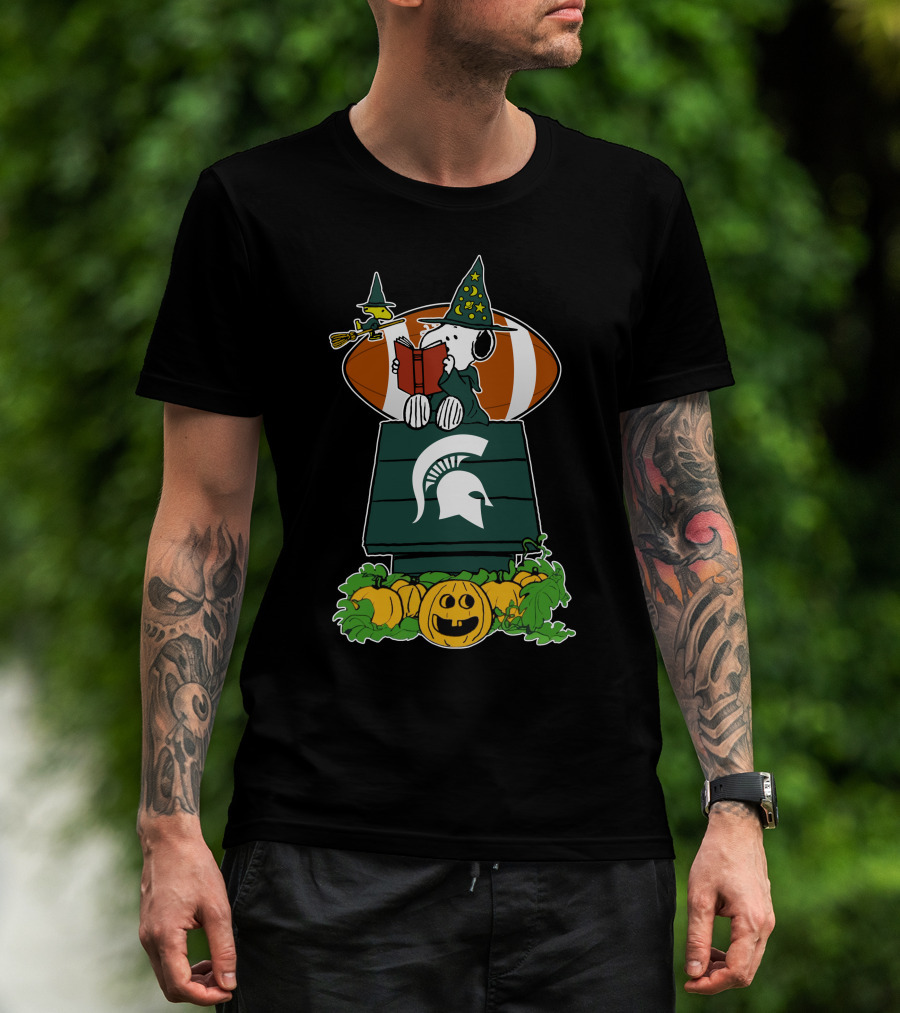 Michigan State Spartans Snoopy Halloween Football Pumpkin House T-Shirt