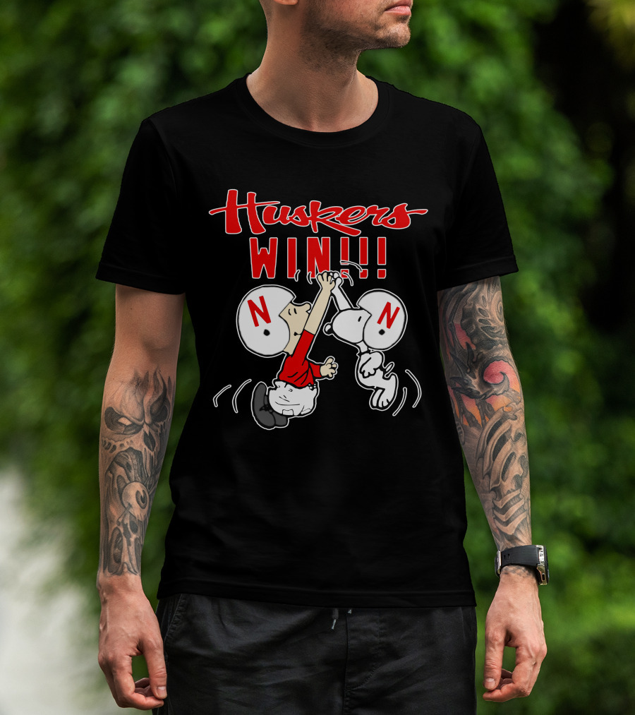 Huskers Win Nebraska Cornhuskers Victory Celebration T-Shirt
