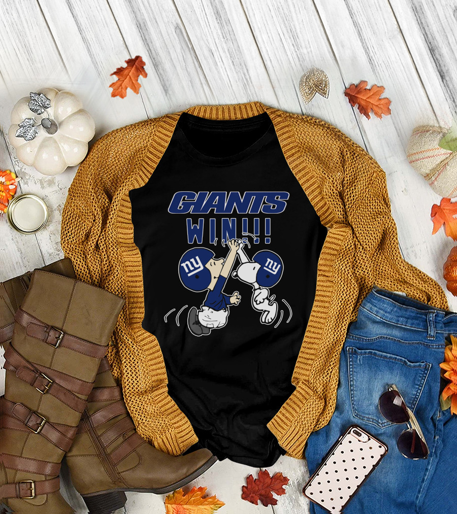 Giants Win Ny High Five Peanuts Celebration T-Shirt