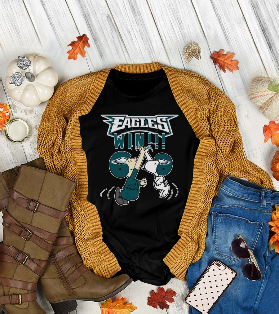 Eagles Win Peanuts Characters High Five Celebration T-Shirt