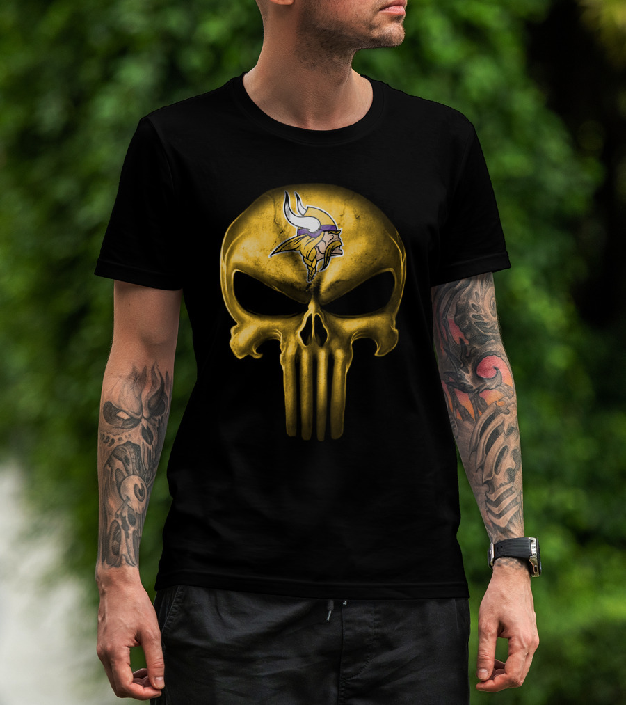 Minnesota Vikings Skull Emblem With Viking T-Shirt