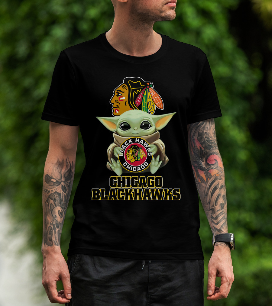 Chicago Blackhawks Baby Yoda Holding Blackhawks T-Shirt