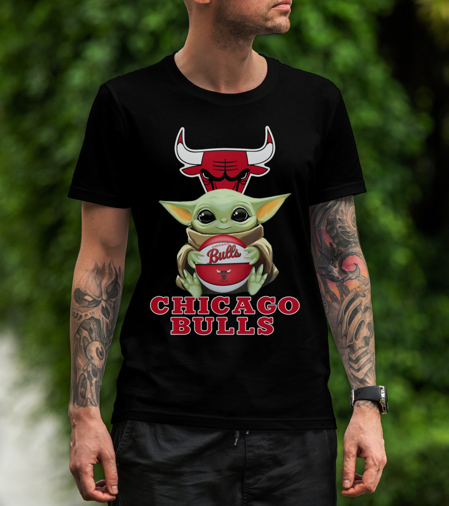 Chicago Bulls Baby Yoda Holding Basketball T-Shirt