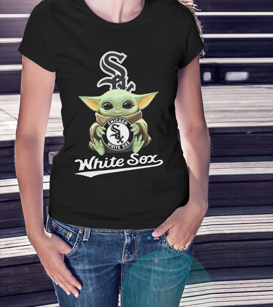 Chicago White Sox Baby Yoda Logo Star Wars Fans T-Shirt