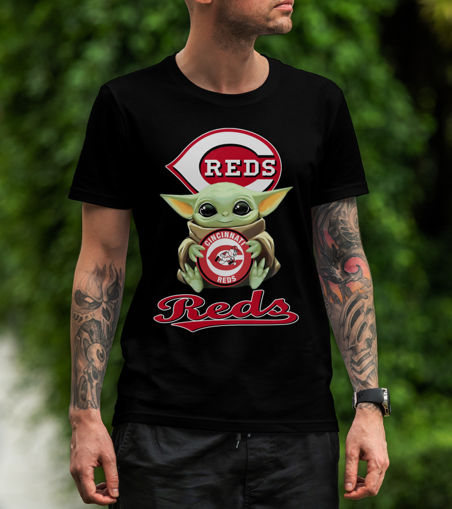 Cincinnati Reds Baby Yoda Holding Reds T-Shirt