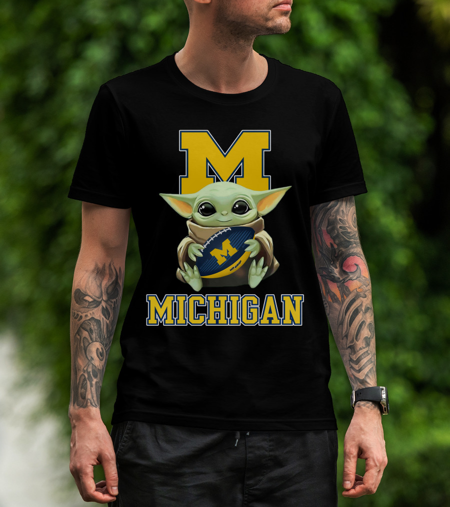 Michigan Wolverines Baby Yoda Football Fan Character M T-Shirt