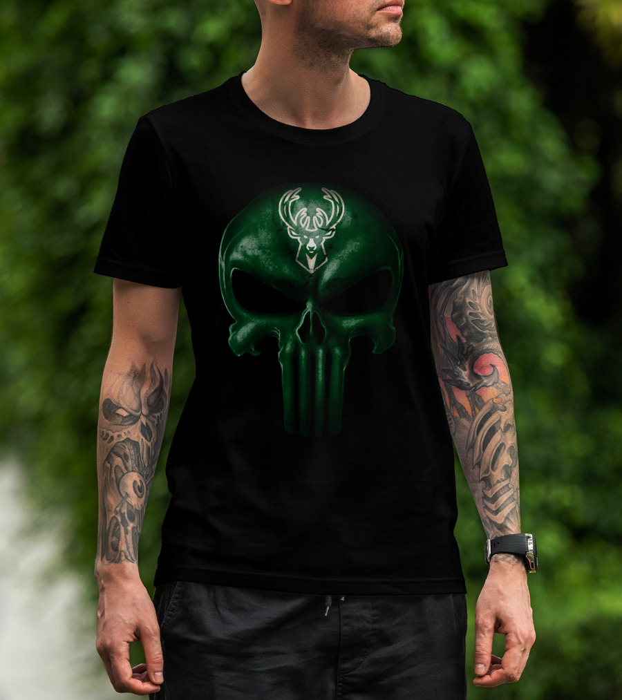 Milwaukee Bucks Skull Symbol With Team T-Shirt