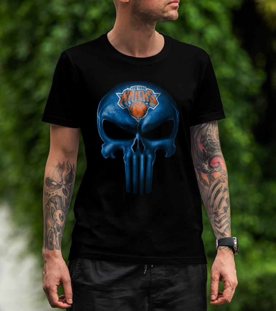 New York Knicks Skull Basketball Logo Fusion T-Shirt