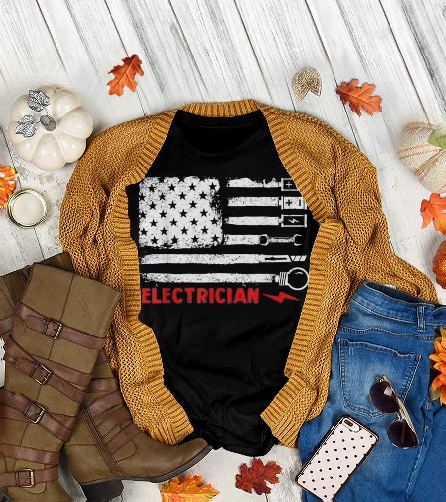 American Flag Electrician Wrench Bolt Battery Stars Stripe Icons T-Shirt