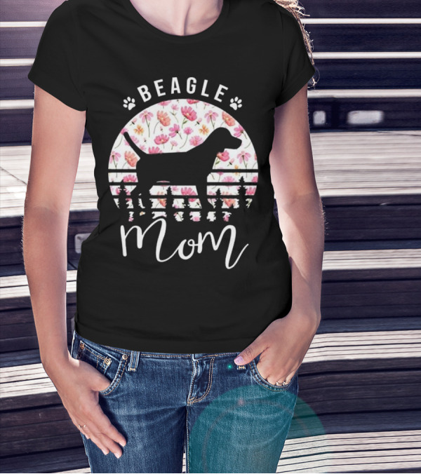 Beagle Mom Floral Mother's Day T-Shirt