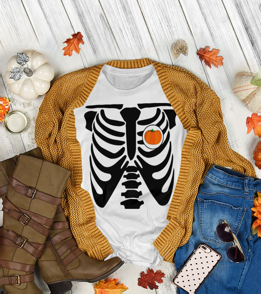 Pumpkin Xray Skeleton with Heart Rib Cage T-Shirt