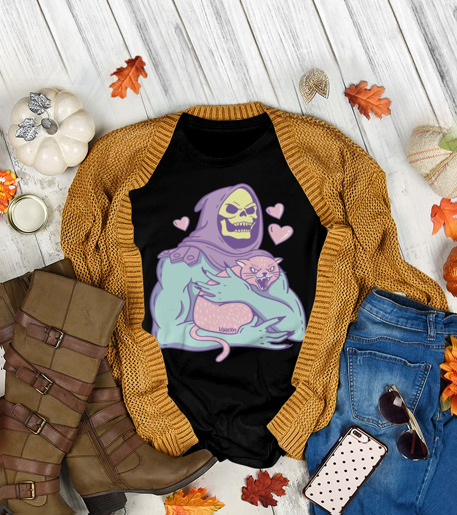 Skull Love Cat Valexn Hearts Skeletor Feline Hug T-Shirt