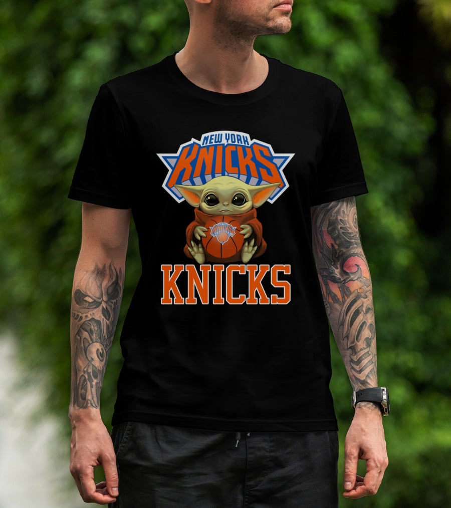 New York Knicks Baby Yoda Basketball Fan T-Shirt