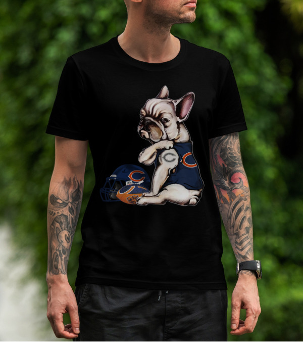 Chicago Bears Football Helmet Pug Wearing Team Jersey T-Shirt