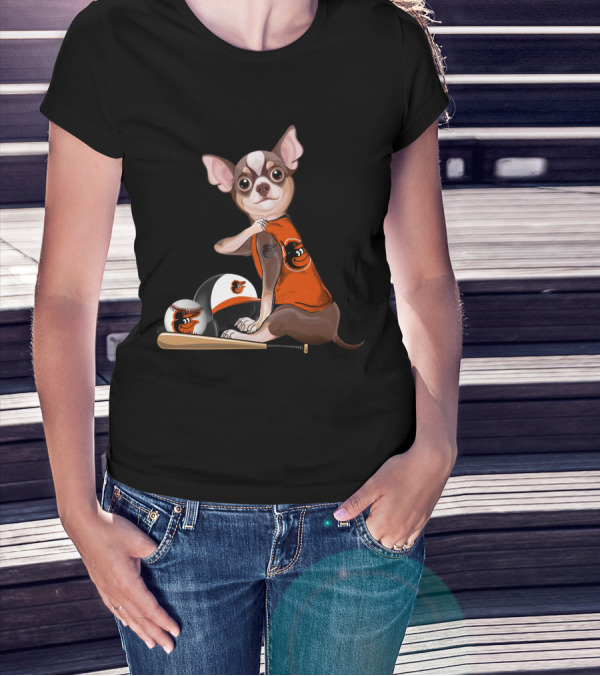 Baltimore Orioles Chihuahua Baseball Fan With Bat And Helmet T-Shirt
