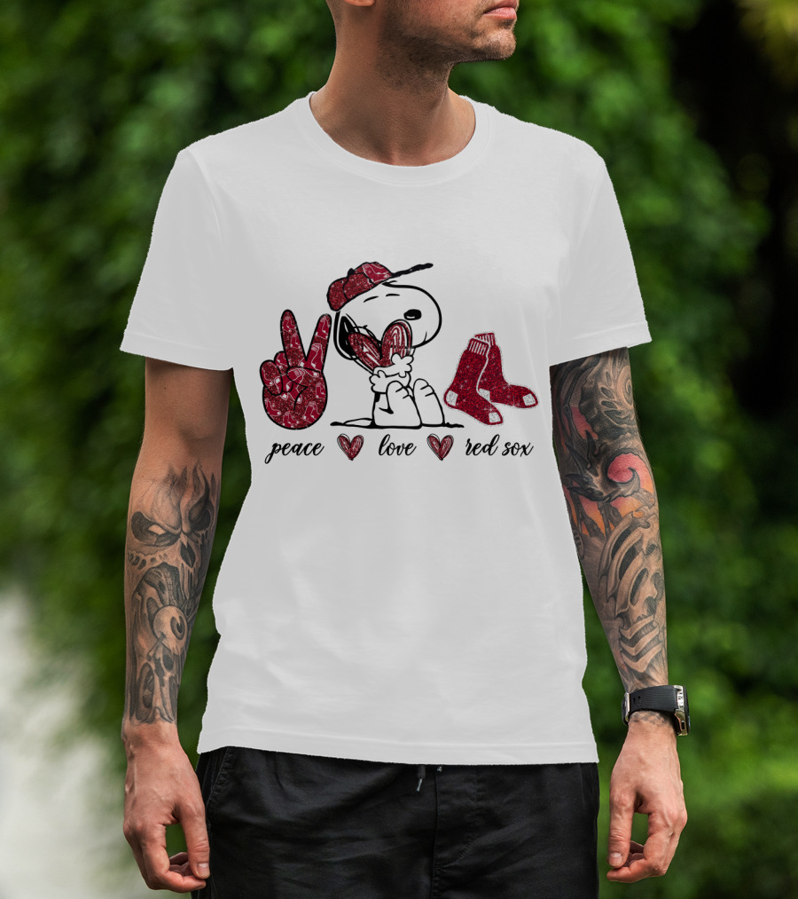 Peace Love Boston Red Sox Snoopy And Baseball Socks T-Shirt
