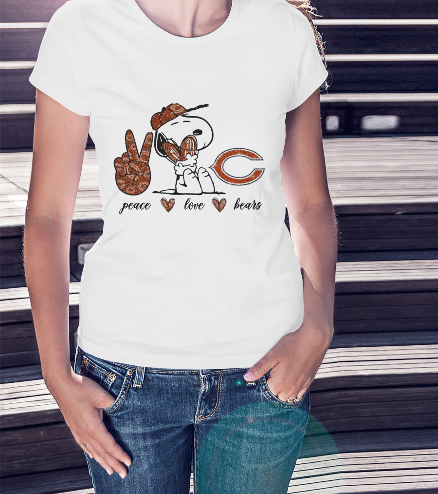 Peace Love Chicago Bears Snoopy Victory T-Shirt