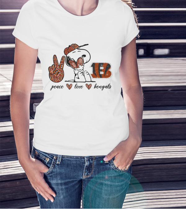 Peace Love Bengals Snoopy V Sign Football Fan T-Shirt