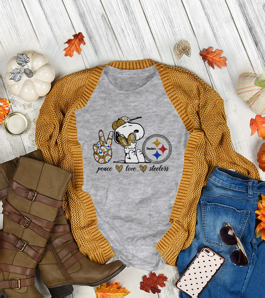 Peace Love Snoopy Steelers Football Hearts T-Shirt