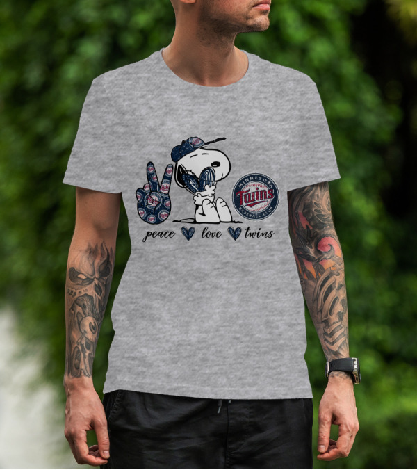 Peace Love Minnesota Twins Snoopy Baseball Club T-Shirt
