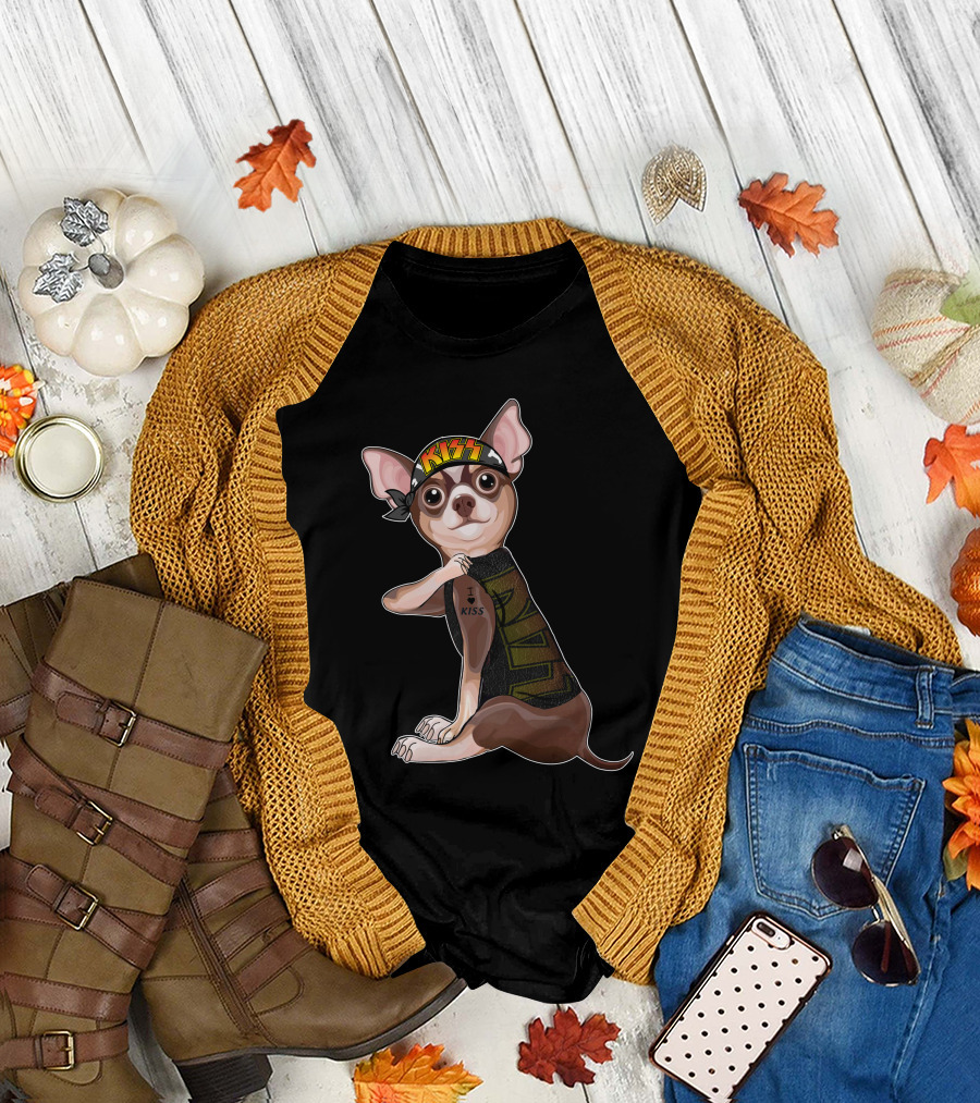 Chihuahua Love I Kiss Bandana Tat Sleeve T-Shirt