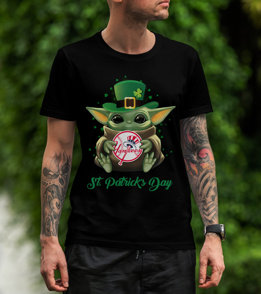Yankees Baby Yoda St. Patrick's Day T-Shirt