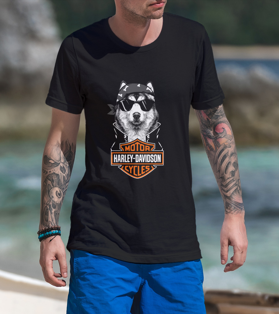 Alaskan Malamute Harley Davidson Motorcycles T-Shirt