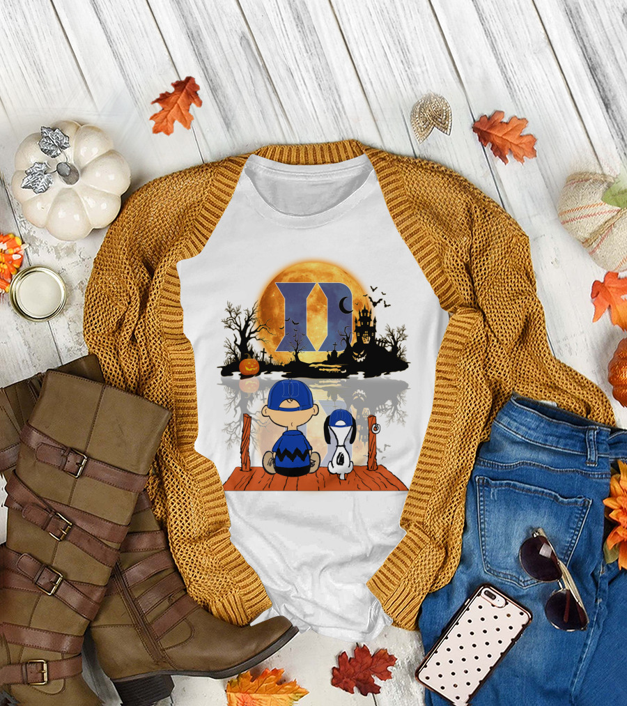 Duke Blue Devils Halloween Charlie Brown and Snoopy Moon Scene T-Shirt