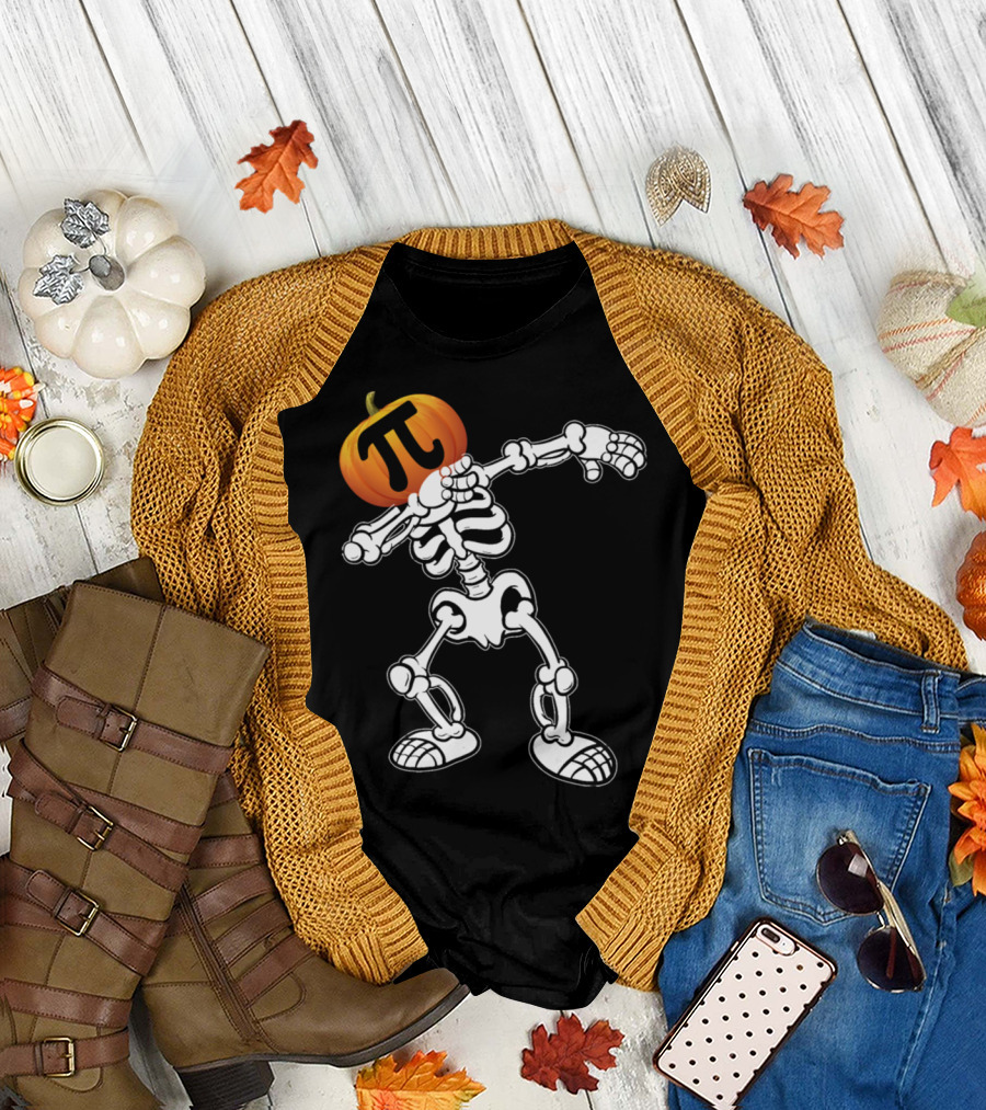 Halloween Skeleton with Pumpkin Head Dabbing Pi Math Fun T-Shirt