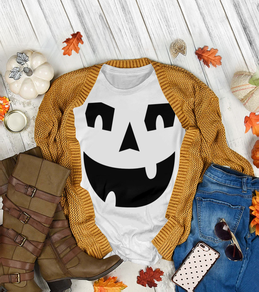 Jack O Lantern Pumpkin Face Smiling Carved Halloween T-Shirt