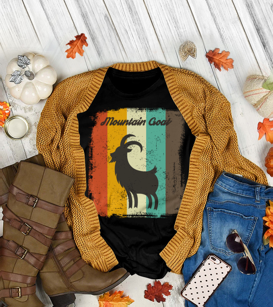 Mountain Goat 70s Vintage Animal Lover Retro Stripes T-Shirt