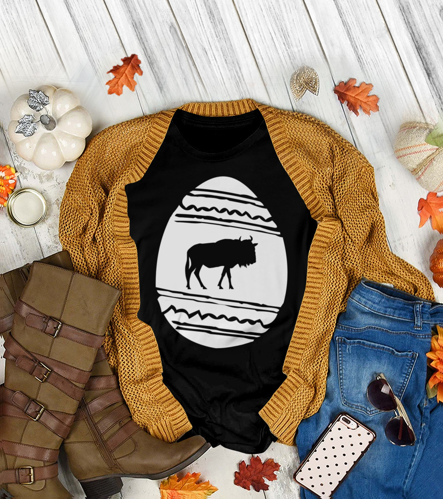 Happy Easter Day Camel Easter Eggs Bison T-Shirt