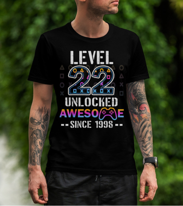 LEVEL 22 UNLOCKED AWESOME SINCE 1998 VIDEO GAME CONTROLLER ICONS T-Shirt