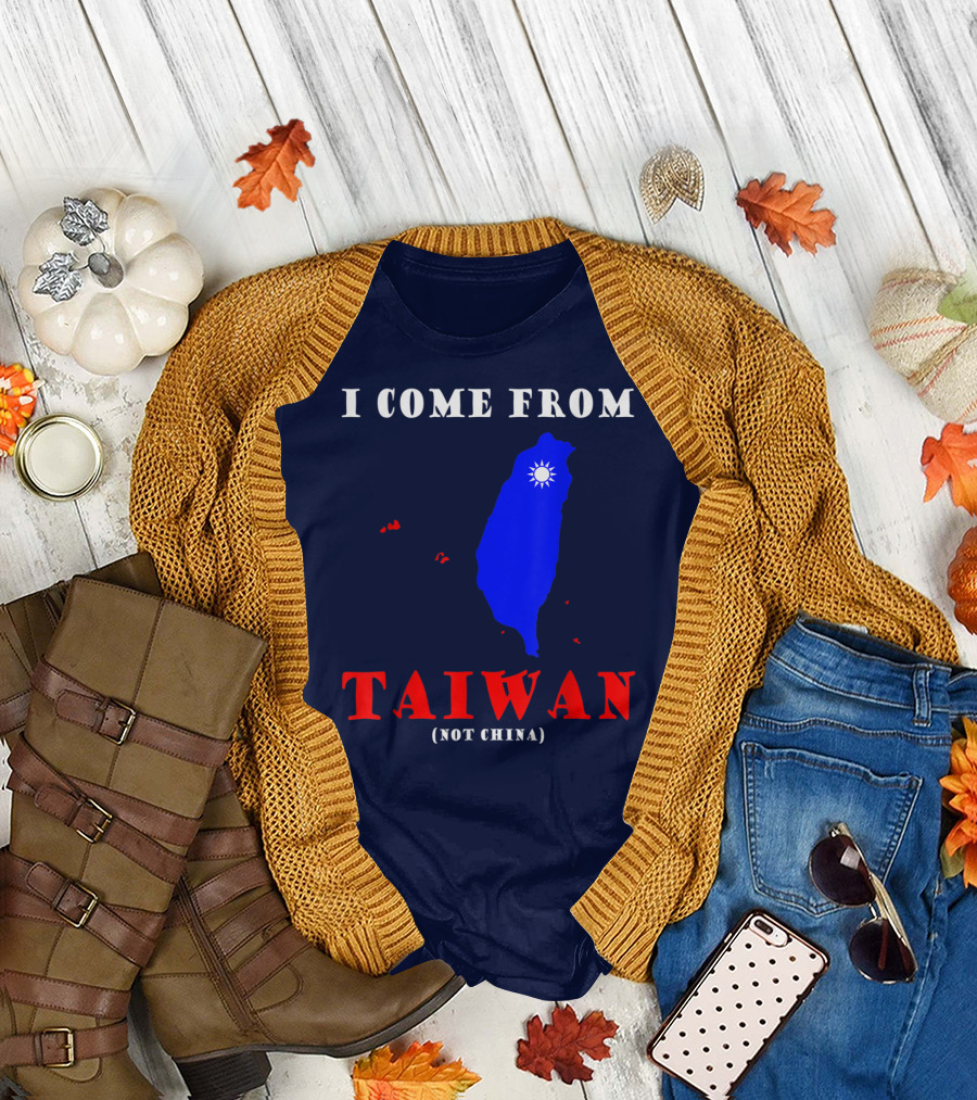 I Come From Taiwan Not China Map Emblem T-Shirt