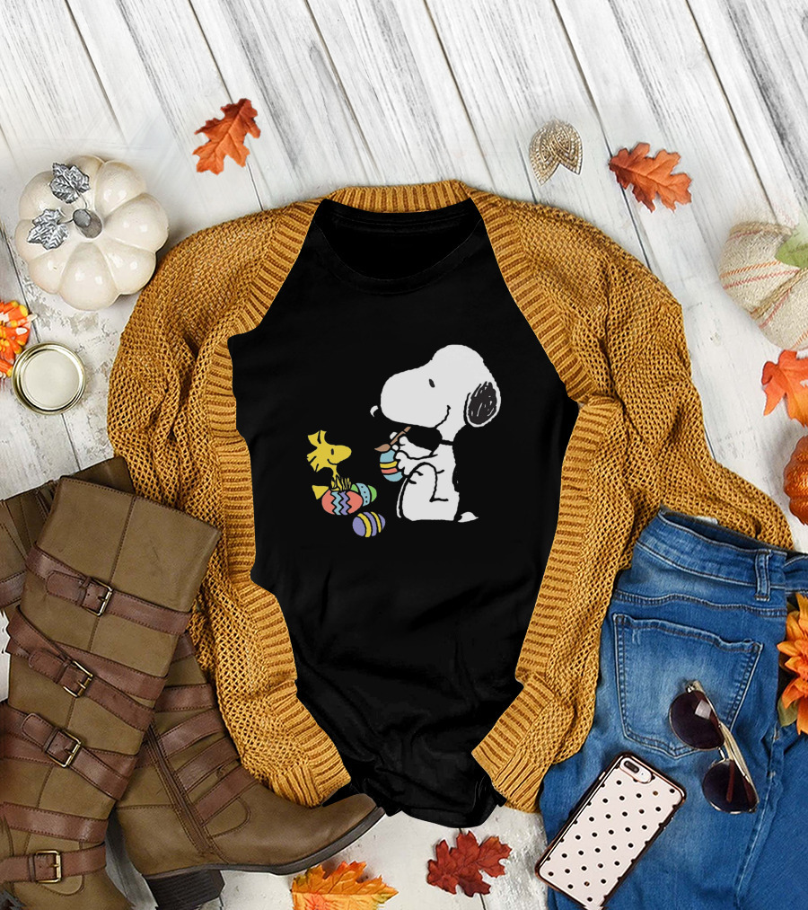 Peanuts Snoopy and Woodstock Easter Egg Decorating T-Shirt
