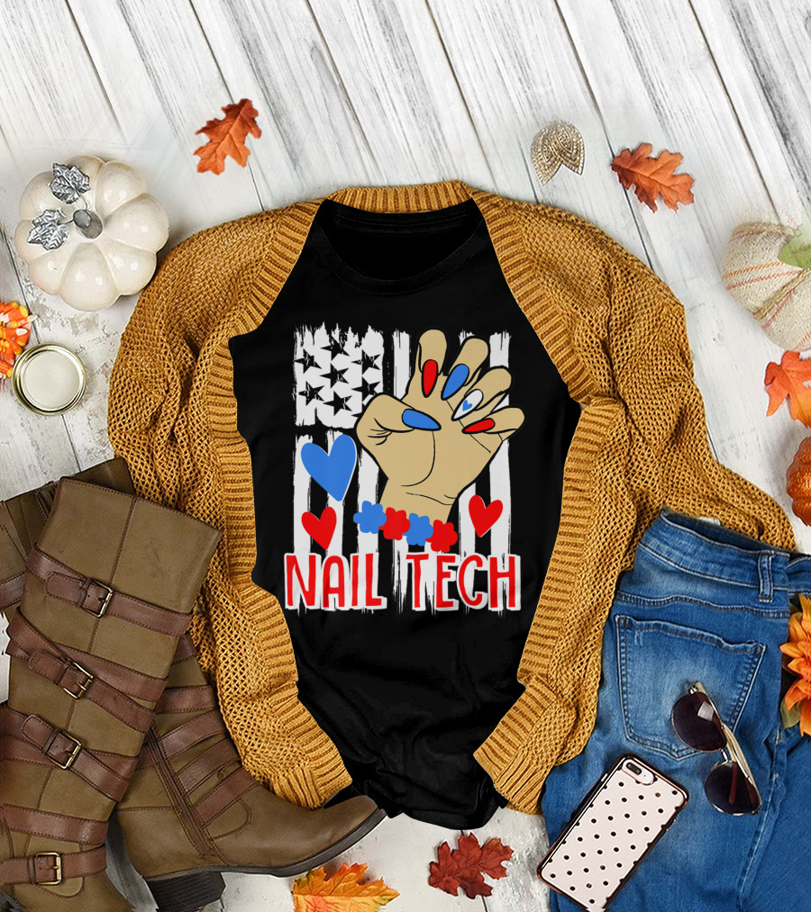 Nail Tech Patriotic Cute American Flag Hearts T-Shirt