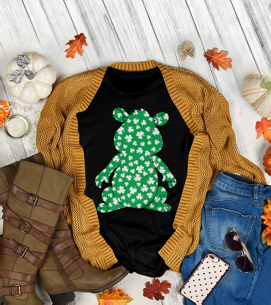 Hamster Clover Pattern St Patrick's Day Pet Lovers T-Shirt